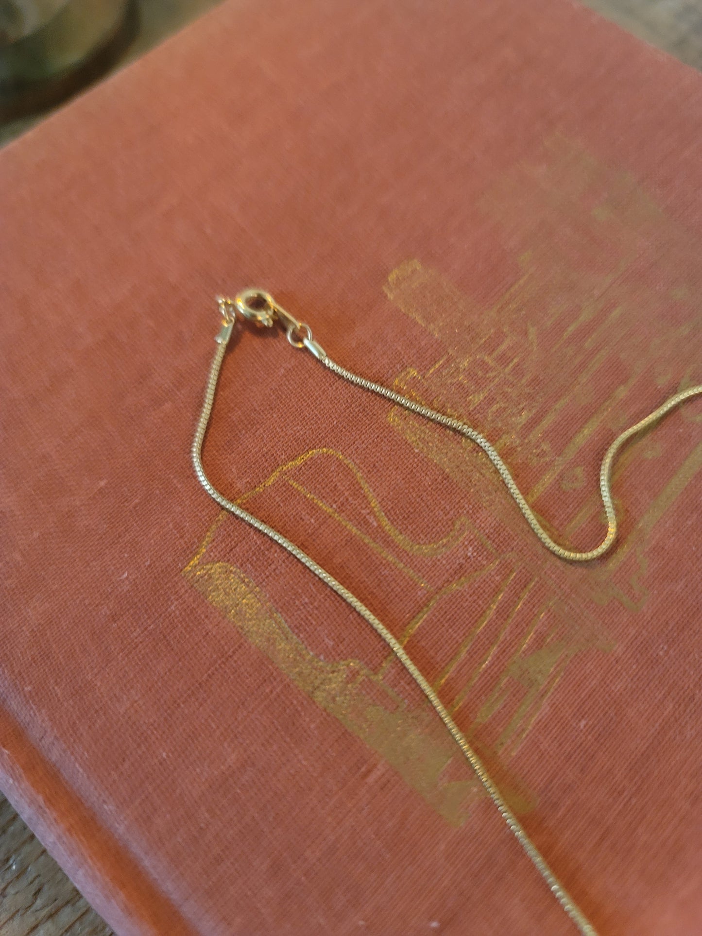 Gold Tone Horseshoe Necklace