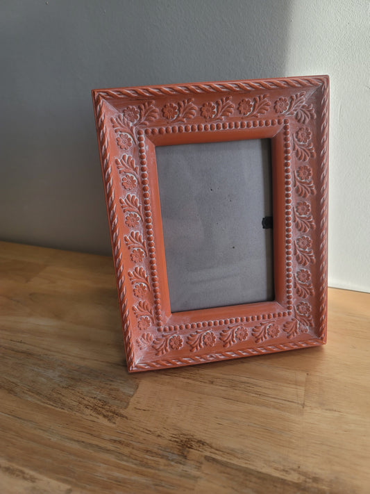 Terracotta coloured 5x7 picture frame