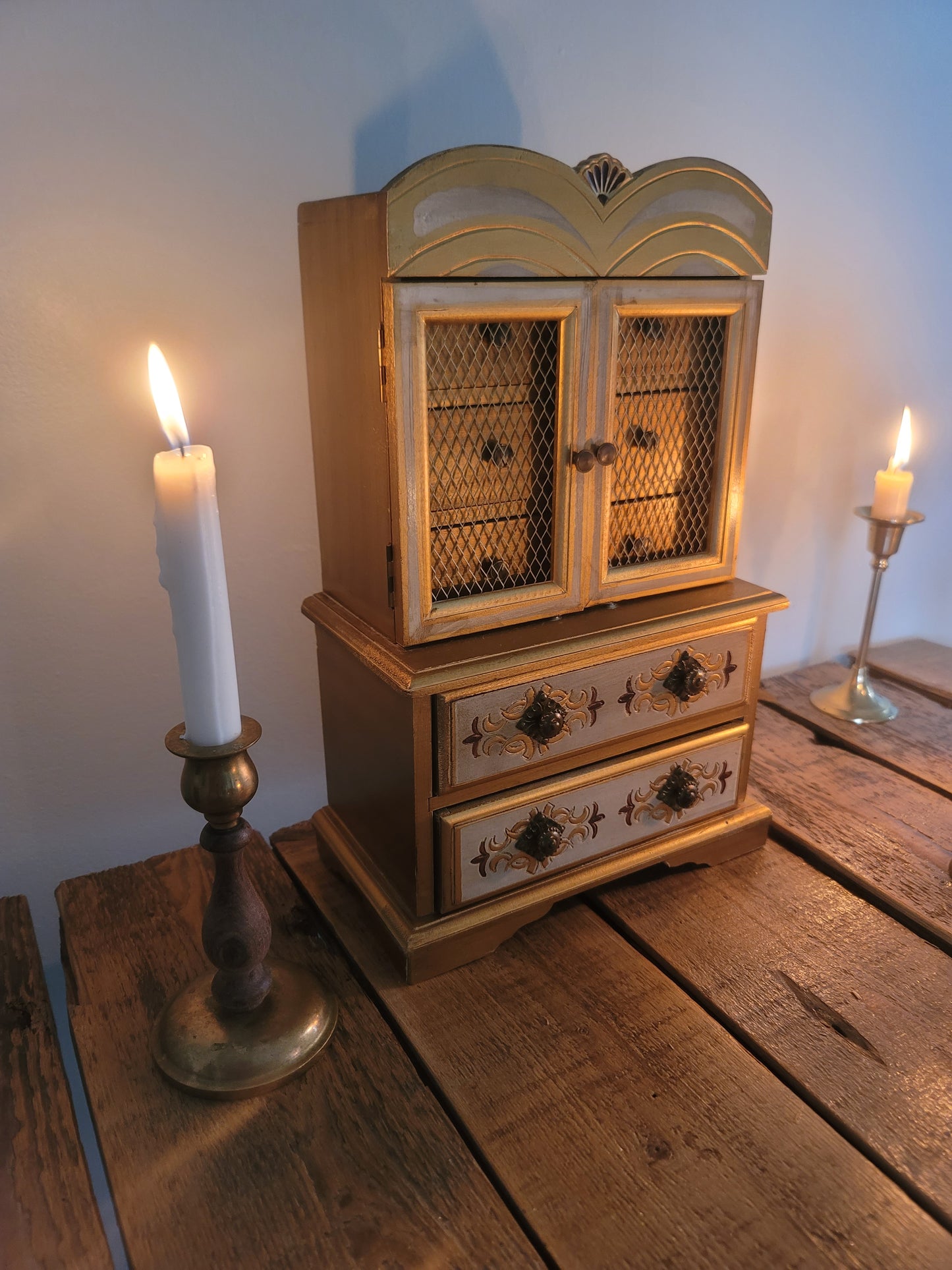 Vintage Gold Jewelry Box