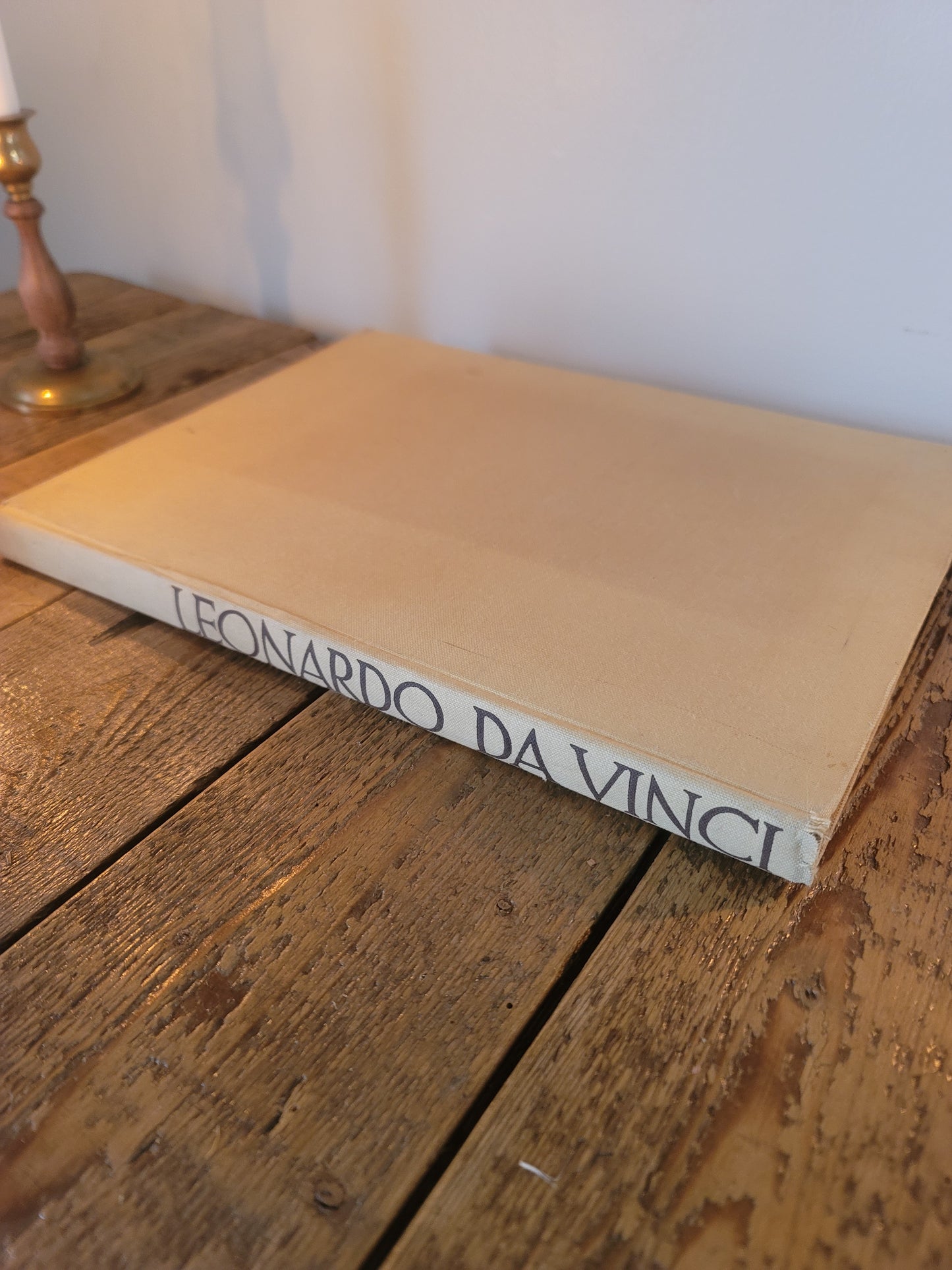 Leonardo Da Vinci Hardcover book