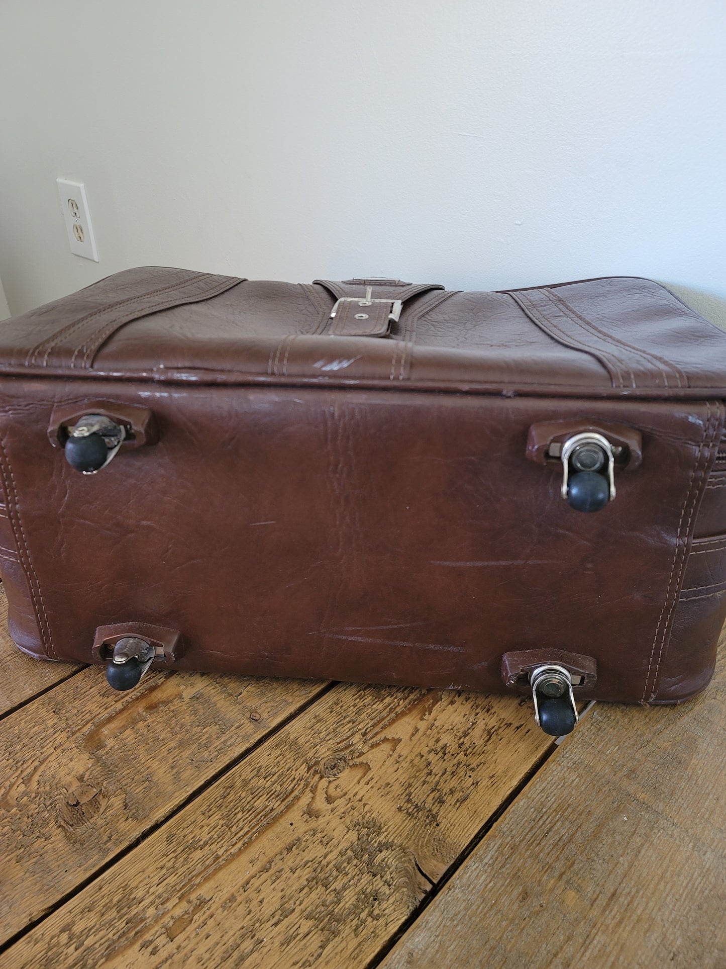 Vintage Samsonite Carry-On Suitcase